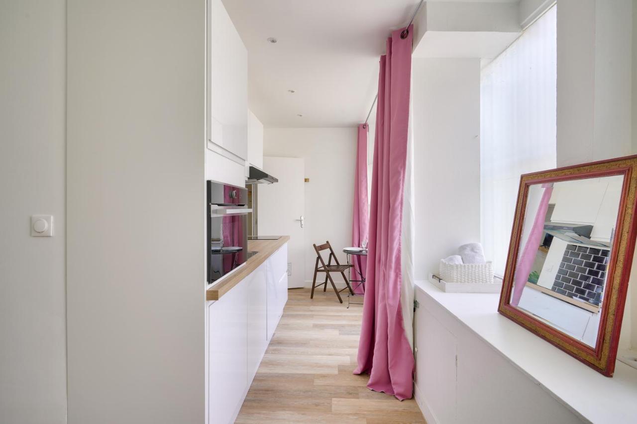 Sweet Apartment In The Heat Of The 15Th Париж Екстериор снимка