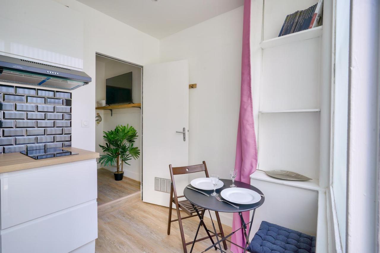 Sweet Apartment In The Heat Of The 15Th Париж Екстериор снимка